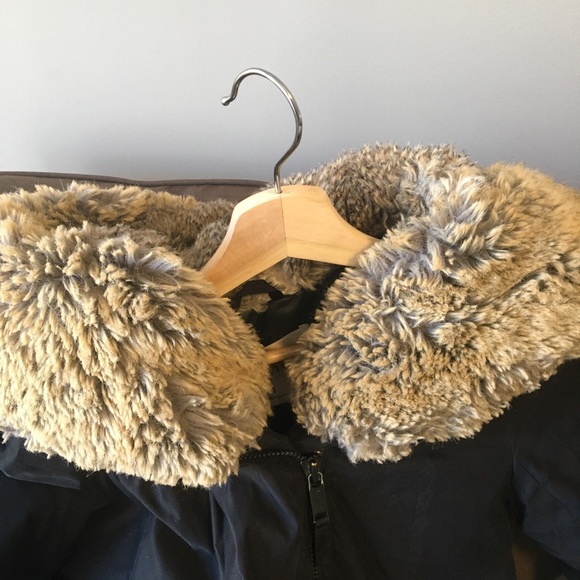 Aritiza jacket - Picture 8 of 11